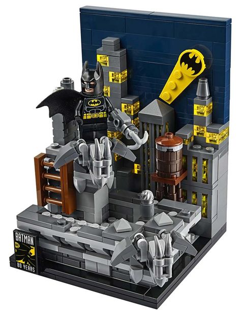 Lego Display, Batman Pictures, Lego Custom Minifigures, Amazing Lego Creations, Lego Batman Movie, Lego Dc, Cool Lego Creations, Batman The Dark Knight, Lego Models