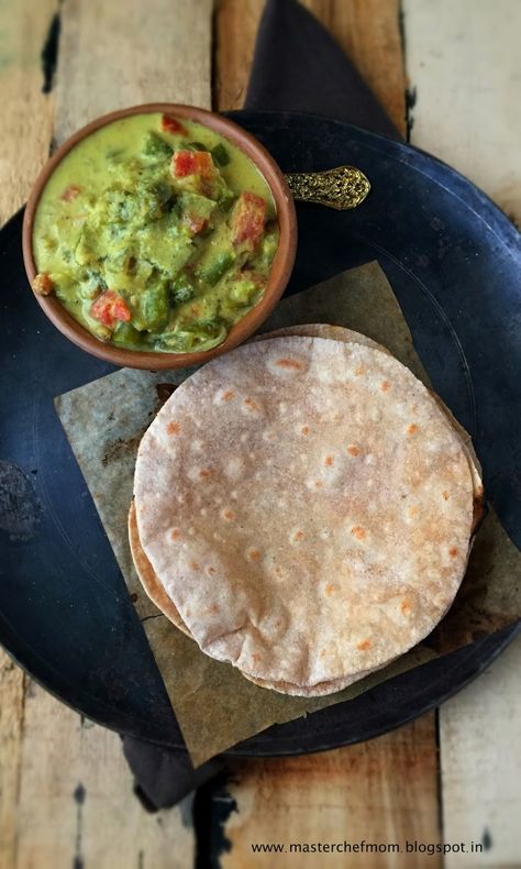 MASTERCHEFMOM: PHULKA(Fire Roasted Puffed Flat Breads) | How to make Phulkas at home | Tips and Tricks to make Phulkas | Stepwise Pictures Tiffin Box Ideas, Paratha Roti, Home Tips And Tricks, Indian Breads, Flat Breads, Tiffin Box, Indian Bread, Pan Meals, Bread Making