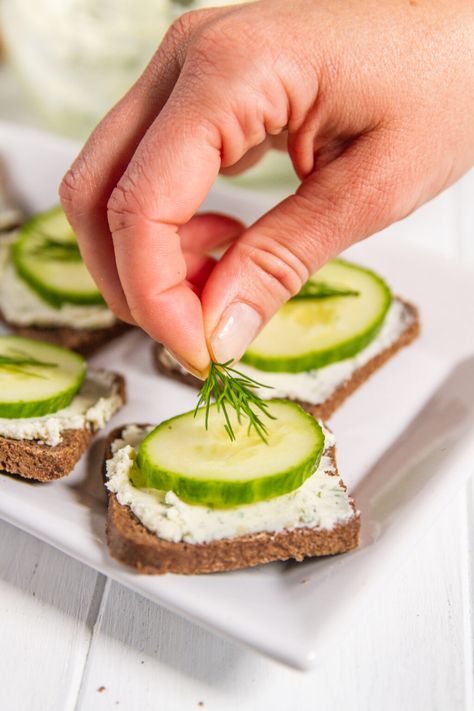 Add a sprig of dill on top of cucumber sandwiches Cucumber Dill Sandwiches, Rye Bread Sandwiches, Cucumber Sandwiches Recipes, Cucumber Appetizers, Appetizer Sandwiches, Cucumber Dill, Sandwich Ingredients, Cucumber Sandwiches, Fall Dinner Recipes