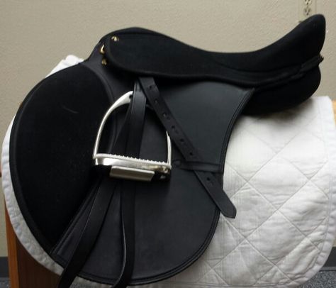 Riviera Synthetic AP, 16.5"  Comes with stirrups & leathers for $250 Horse Facts, Saddle Accessories, Horse Boarding, Stirrup Leathers, Bridles, Horse Saddles, Stirrups, Dressage, Ibiza