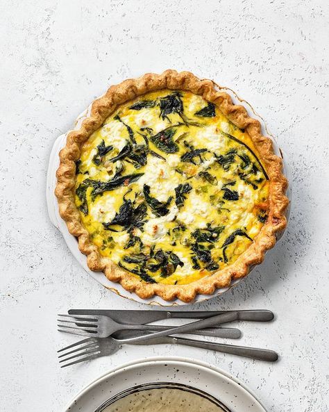 Spring Onion and Greens Quiche | Crate & Barrel Onion Greens, Brunch Meals, Brunch Quiche, Egg Bakes, Le Crueset, Vegetable Ideas, Paleo Recipies, Blackberry Pie, Savory Tarts