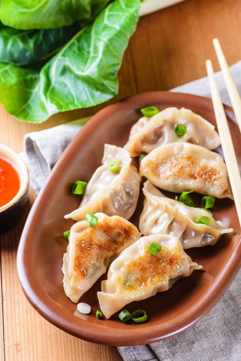 Dumplings Recipe Chinese, Pork Bun, Pan Fried Dumplings, Fried Dumplings, Best Chinese Food, Pork Dumpling, Chinese Dumplings, Pork Buns, Clam Recipes