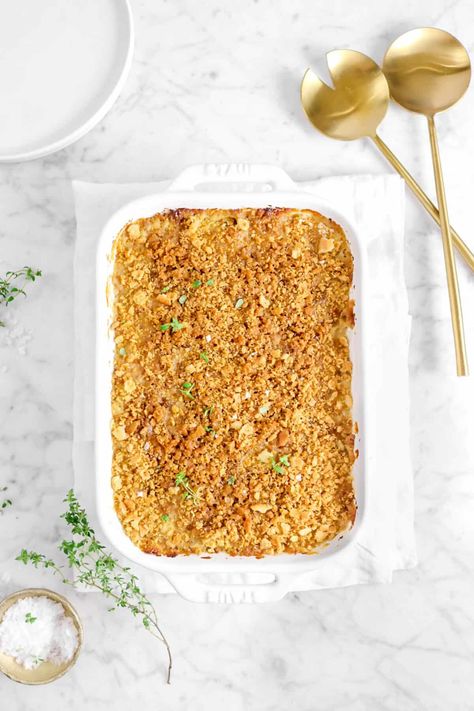 Shoe Peg Corn Casserole, Corn And Green Bean Casserole, Shoe Peg Corn, Shoepeg Corn Casserole, Thanksgiving Green Bean Casserole, Shoepeg Corn, Green Bean Casserole Recipe, Thanksgiving Casserole, Cracker Toppings