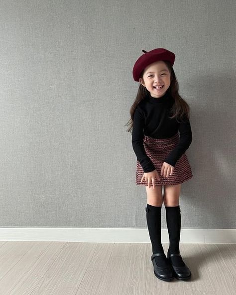 Look Zara, Girls Fall Outfits, Casual Day Outfits, Kids Fashion Clothes, Kids Style, Kids Outfits Girls, Stylish Kids, Autumn Outfit, Girls Fashion Clothes