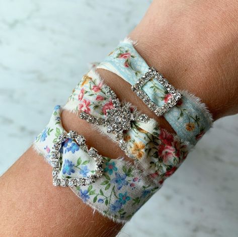 Fabric Cuff Bracelets Diy, Cuff Bracelets Diy, Fabric Cuff Bracelet, Silk Wrap Bracelets, Preppy Jewelry, Ribbon Bracelets, Denim Jewelry, Fabric Bracelets, Vintage Jewelry Crafts