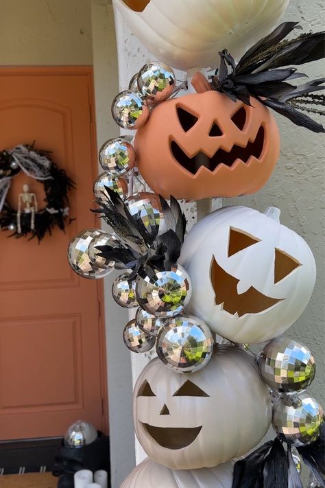 Cute Front Yard Halloween Decor, Boho Halloween Decor Outdoor, Sparkly Halloween Decor, Front Porch Witch Decorations, Disco Halloween Decor, Haunted Disco, Disco Ball Snowman, Disco Ball Halloween, Iridescent Halloween