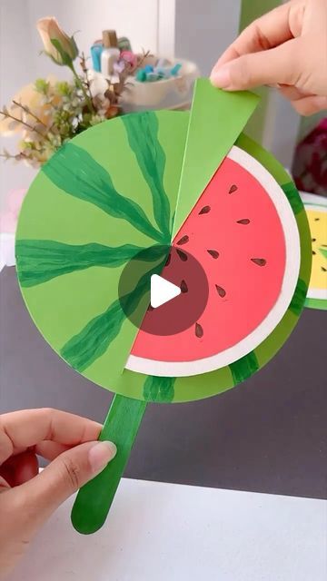 Watermelon Fan Craft, Watermelon Crafts Diy, Mukta Art And Craft, Watermelon Crafts For Toddlers, Watermelon Crafts For Kids, Watermelon Diy Crafts, Paper Fan Craft, Watermelon Fan, Paper Watermelon