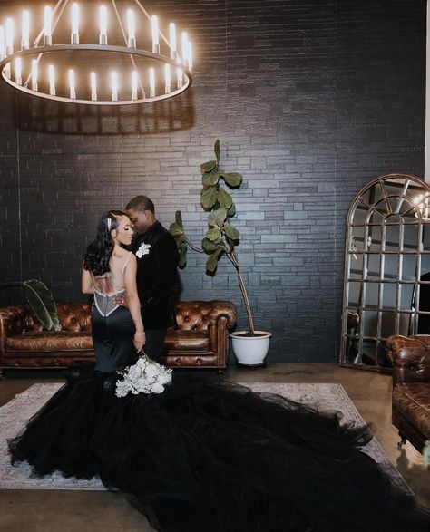 Total blackout 🖤 Another look at our stunner bride Briana in her custom black #LaurenElaine “Fortune” gown at her chic California wedding. #laurenelainebridal #laurenelainestudio #realbride #realbrides #behindtheseams #fortunegown #epiphanygown #mermaidweddingdress #californiawedding #californiabride #weddinghair #weddinggown #couturebride #custombridal #custombride #blackweddingdress #blackweddinggown #nontraditionalweddinggown Lauren Elaine Bridal, Fortune Gown, Custom wedding dresses, ... Lauren Elaine Bridal, Black Wedding Gowns, Custom Wedding Dresses, Custom Wedding Dress, Black Wedding Dresses, Custom Bridal, Real Brides, California Wedding, Mermaid Wedding Dress