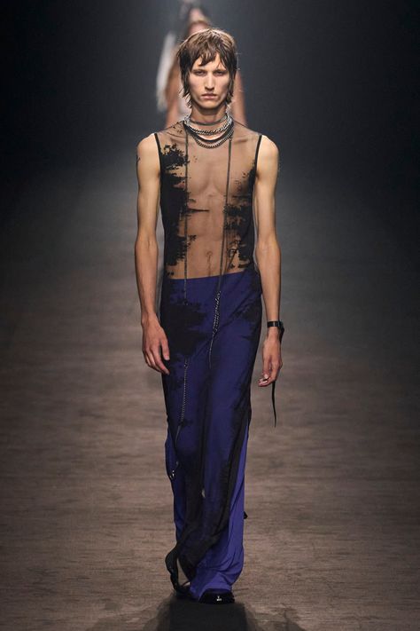 Ann Demeulemeester - Spring 2024 Ready-to-Wear https://www.vogue.com/fashion-shows/spring-2024-ready-to-wear/ann-demeulemeester/slideshow/collection#20 Ann Demeulemeester Menswear, Blue Sheer Dress, Masc Fashion, Print Trends, Ann Demeulemeester, Fashion Design Clothes, Spring 2024, Ysl Bag, Paris Fashion