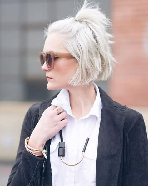 10 Blunt Bob Haircut Ideas to Bring to Your Next Hair Stylist Appointment Ice Blond, Kort Bob, Trendy We Fryzurach, Crop Hair, Haircut Types, Latest Short Hairstyles, Penteado Cabelo Curto, Grunge Hair, Hair Envy