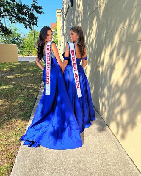 Screaming congrats for an amazing and successful reign to our @misshighschoolamericaorg girls 🫶🏼💙🤗 Your grace, dedication, and accomplishments have left an undeniable mark 👑🦊We are so so proud of you ladies and can’t wait to see what you do next! It’s been an honor to work with you 🥰 #mhsa #misshighschoolamerica #misscollegiateamerica #missjrhighschoolamerica #pageant #couture #blue #royalblue #title #queen #2024 #2023 #pageantqueen #winner #philanthropy #sponsor #dress #bluedress #pageantdr... Pageant Life, Tarik Ediz, So Proud Of You, Junior High School, Pageant Dress, Proud Of You, So Proud, Reign, Blue Dresses