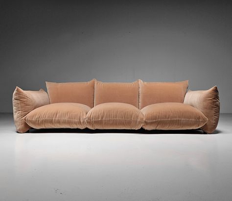 Listed on VNTG.com: Peach pink Marenco 3-seater sofa by Mario Marenco for Arflex, 1970s | #vntg #vintage Chair Storage, Three Seater Sofa, Vintage Sofa, City Furniture, Table Storage, Cotton Velvet, Lounge Areas, Peach Pink, 3 Seater Sofa