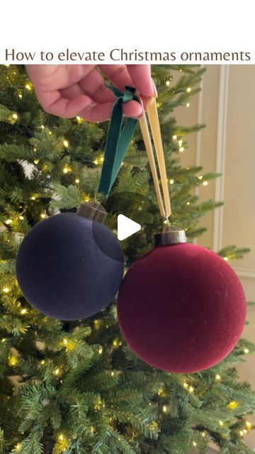 Bernice on Instagram: "the easiest little upgrade to elevate any ornament✨ Comment LINKS here if you want the exact links to products i used here, but you can really use any ornament or ribbon! ✨SAVE this for holiday decorating ideas ✨SHARE this if you found it useful! ✨ Check my ‘Holiday Decor’ story highlight on my profile to see all my holiday finds and follow for more holiday decorating ideas 🎄🎄 ______________________________________________ #holidaydecor #homeinspo4you #holidaystyling #christmastree #ltkholiday christmas decorating ideas, home inspiration, trending audio, amazon home, studio mcgee, home finds, seasonal decor, interior styling, holiday decor tips" Diy Baubles, Studio Mcgee Home, Holiday Decorating Ideas, Holiday Finds, Mcgee Home, Christmas Decorating Ideas, Home Finds, Christmas Handmade, Studio Mcgee