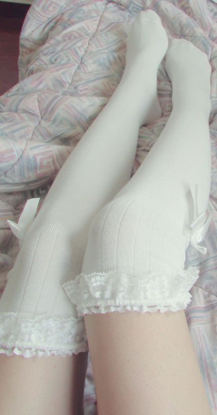 Dr Mundo, Thigh Socks, White Stockings, Thigh High Socks, Cute Socks, Mode Inspo, Kawaii Clothes, Looks Vintage, Thigh Highs