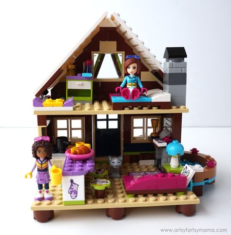 Lego Friends Ideas To Build, Lego Friends Ideas, Lego Friends House, Lego Furniture Ideas, Big Lego Sets, Snow Resort, Easy Lego Creations, Lego House Ideas, Lego Furniture