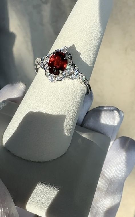 Mha Shifting, Fashion History Timeline, Gothic Ring, Ruby Rings, Gothic Rings, Red Queen, Garnet Ring, Garnet Rings, Ruby Ring