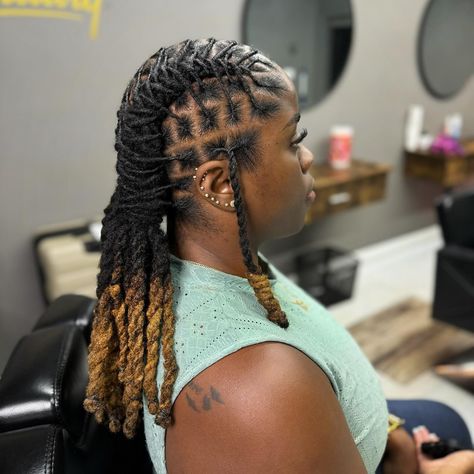 Loc Inspo • Instagram Curly Scene Hairstyles, Blonde Ends, Dreadlock Style, Ombre Blonde, Inspo Instagram, Loose Ends, Hair Crush, Loc Styles, Blonde Ombre