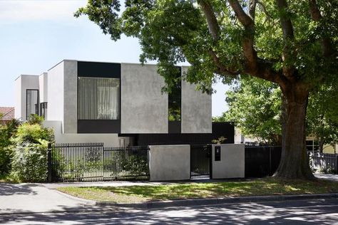 Lynden Residence | Thomas Archer Homes | Home Builder Melbourne | Melbourne Builder Modern Brick House, Timber Cladding, Brick Facade, San Francesco, Facade Design, Residential Design, Sustainable Design, Modern Architecture, Architecture House