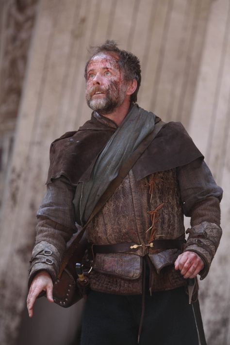 Billy Boyd as Banquo, Macbeth, Globe Theatre, Bankside, London, England 10th August 2013 Banquo Macbeth Aesthetic, Macbeth Costume Design, Banquo Macbeth, Macbeth Characters, Shakespeare Characters, Billy Boyd, Globe Theatre, Theatre Education, Costume Design Sketch