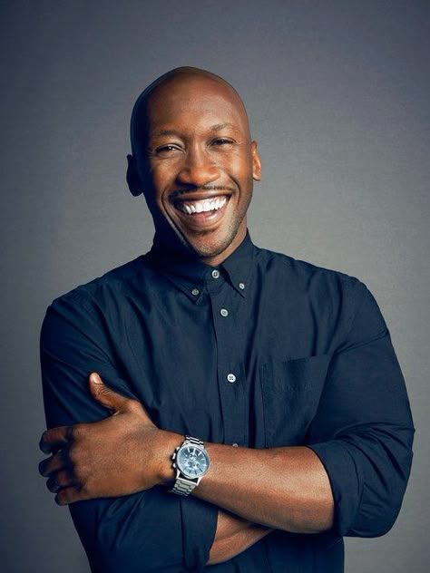 Mahershala Ali Actor Portrait Photography, Theatre Poses, Headshots Professional Male, Male Headshot Poses, Poses Headshot, Headshot Photography Poses, Corporate Headshot Poses, Business Man Photography, Male Headshots