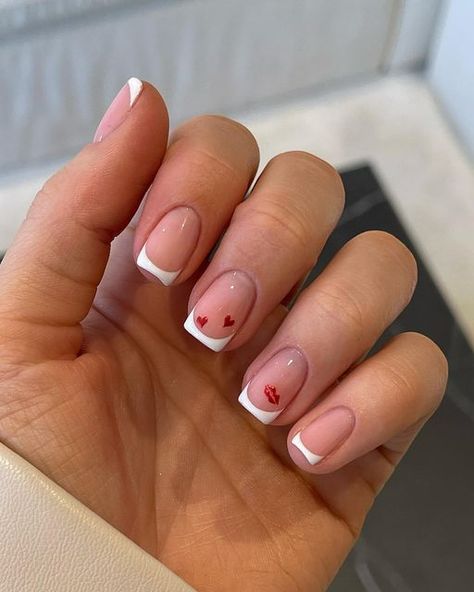 Shellac Nail Ideas, French Tip Gel Nails, Ocean Nails, French Tip Nail Art, Gel Nails French, Red Gel Nails, White Tip Nails, Red Chrome, Spring Acrylic Nails