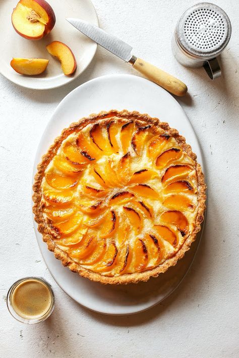 Peach Cream Cheese Tart, Peach Pie With Cream Cheese, Cream Cheese Tart Filling, Apricot Tart Recipe, Peach Tart Recipes, Cheese Tart Recipe, Cream Cheese Tart, Peaches Cream Cheese, Light Summer Desserts