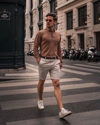 Beige Shorts Outfit, Shorts Outfit Ideas, Polo Neck Sweater, Sleek Outfit, Beige Shorts, Comfortable Clothes, The Crossroads, Looking Dapper, Shorts Outfit