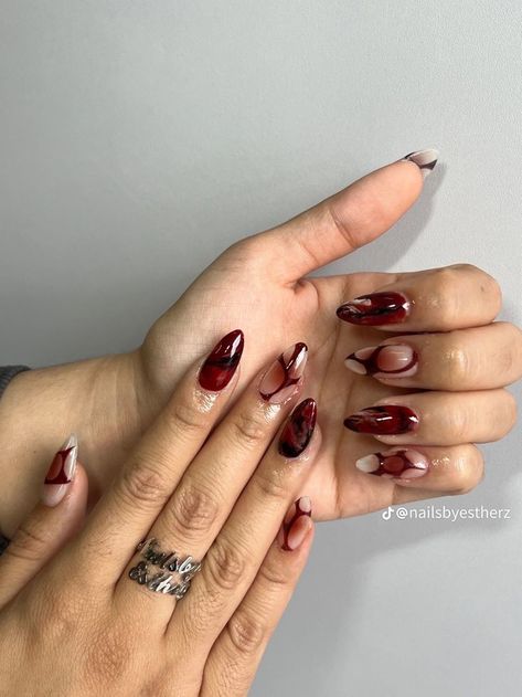 Red Brown Nails Design, Brown Grunge Nails, Gel Nails Grunge, Red Grunge Nails, Cherry Red Nail Designs, Red Nail Design, Brown Nails Design, Witchy Nails, Nails Inspired