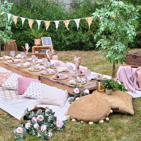 🎉 We’re super thrilled to have created another unforgettable celebration for Edore’s 12th birthday, even on a Monday! 🎂 Edore enjoyed a magical Boho Picnic Party. Here's to many more celebrations together! 🥳✨ #PartyPlanning #BohoPicnic #BirthdayMagic #CustomerAppreciation Boho Picnic Party, Picnic Business, 18th Party Ideas, 18th Party, Picnic Inspo, 8 Birthday, Bell Tents, Picnic Birthday Party, Pineapple Parties