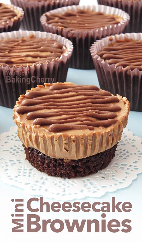 This easy-to-follow recipe has a rich and fudgy brownie base, topped with creamy chocolate cheesecake, and drizzled with chocolate. The result is a heavenly combination of flavors! Individual Brownies, Brownie Bottom Cheesecake Recipe, Mini Chocolate Cheesecakes, Brownies Homemade, Recipe Brownies, Creamy Chocolate Cheesecake, Cheesecake Desserts Recipes, Mini Brownies, Mini Cheesecake Recipes