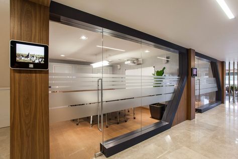 Automotive Office, Office Partition Design, Office Cabin Design, Glass Partition Designs, Small Office Design Interior, Meeting Room Design, Glass Cabin, Small Office Design, Office Tour