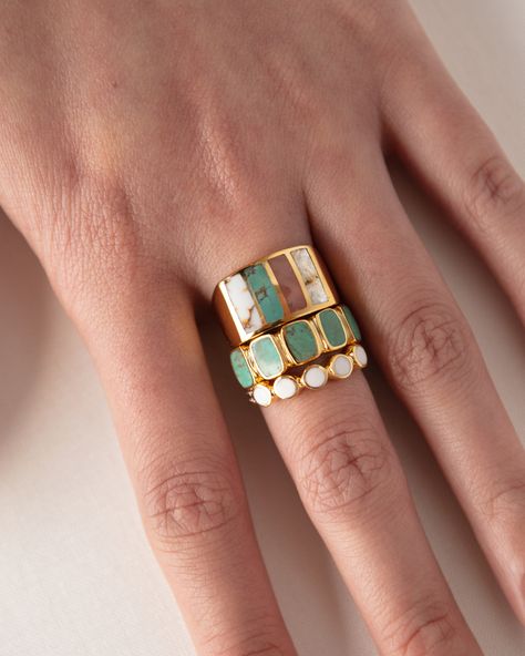 Turquoise gold ring