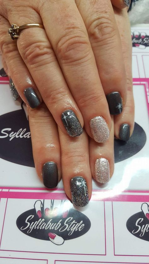 Black Grey Glitter Nails, Grey Black And Silver Nails, Gray And Glitter Nails, Black And Silver Star Nails, Dark Gray Nails With Glitter, Gray And Silver Nails, Grey And Silver Nails, Glitter Acrylic Nails, Short Nail Manicure