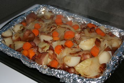 Baked Cabbage, Steamed Cabbage, Potatoes In Oven, Cabbage And Potatoes, Cabbage And Sausage, Chicken And Cabbage, Potato Bake, Roasted Cabbage, Cabbage Casserole