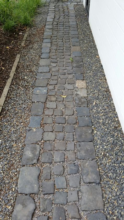 Path idea for side yard or around house. Basalt stone and gravel, permeable and beautiful! Stone And Gravel Walkway, Paving And Gravel Ideas, Garden Path Ideas Stepping Stones And Gravel, Flagstone Pathway Pea Gravel, Gravel And Stepping Stone Side Yard, Gravel Garden Path, Garden With Gravel, Landscape Stepping Stones, Pebble Walkway Pathways Gravel Path