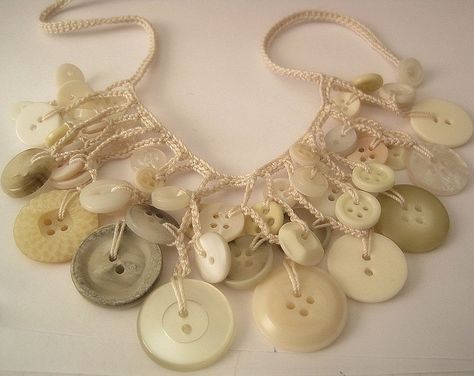 Ivory crochet button necklace by ErinMedley, via Flickr Crochet Jewlery, Crochet Button, Knit Jewelry, Button Necklace, Crochet Buttons, Textile Jewelry, Button Jewelry, Button Crafts, The Lady