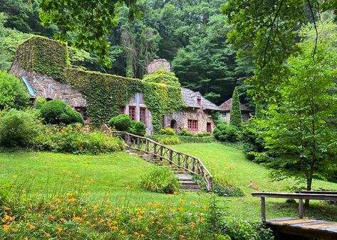 Downtown Asheville Nc, Asheville Nc Wedding, Small Outdoor Wedding, Forest Wedding Venue, Italian Inspired Wedding, Wedding Venues North Carolina, Highlands Nc, Storybook Homes, Madison Wedding