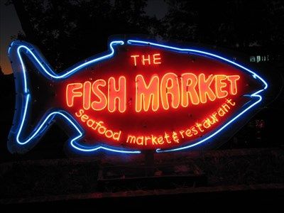 The Fish Market - San Jose, CA - Neon Signs on Waymarking.com Sunnyvale California, Market Restaurant, Fishing Shack, Vintage Neon Signs, Restaurant Signs, Fish Market, Pet Signs, Road Trippin, San Jose Ca