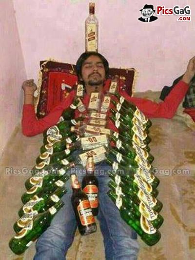 The King of alcohol Tuta Dil Photo, Pakistan Funny, Funny Good Night, Funny Good Night Images, India Funny, Beer Memes, Funny Test, Indian Funny, Good Night Images