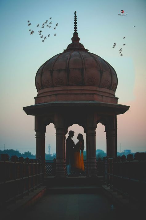 Pre Wedding Background, Cupples Photos, Kerala Photos, Couple Travel Photos, Pre Wedding Photoshoot Props, Pre Wedding Photoshoot Outfit, Romantic Couple Images, Pre Wedding Shoot Ideas, Pre Wedding Photoshoot Outdoor