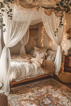 Womens Bedroom Ideas, Cottagecore Aesthetic Bedroom, Womens Bedroom, Upstairs Apartment, Cottagecore Bedroom, Cozy Fall Bedroom, Bedroom Wall Designs, Bedroom Decor Cozy, Classy Decor