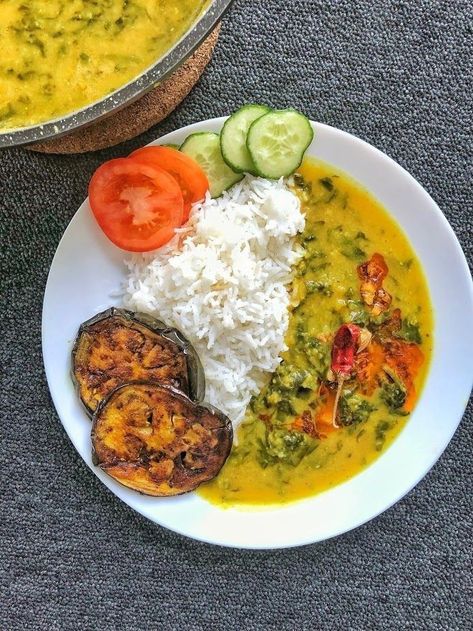 Kolkata Food, Lentils Soup, Yt Thumbnail, Delicious Food Image, Lunch Recipes Indian, Bengali Cuisine, Ig Food, Indian Lunch, Variety Food