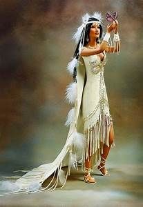 Native American Wedding Dress, American Wedding Dress, Native Wedding, Native American Wedding, Barbie Crafts, Native American Dress, Native American Woman, Indian Beadwork, Native American Dolls