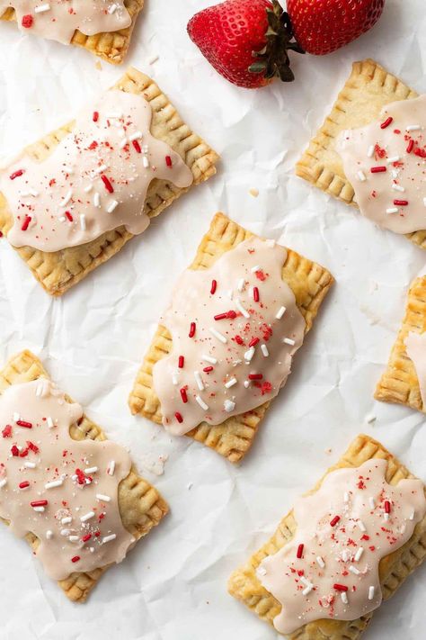 Strawberry Poptarts, Strawberry Pop Tarts, Strawberry Pop, Lavender Cupcakes, Poptart Recipe, Strawberry Pop Tart, Strawberry Guava, Pan Kitchen, Culinary Lavender