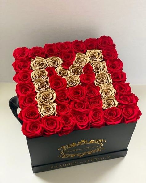 Valentines Baking Ideas, Valentine Preschool, Box Of Roses, Valentines Ideas For Him, Idea For Boyfriend, Forever Roses, Valentines Baking, Rose Colors, Rosen Box