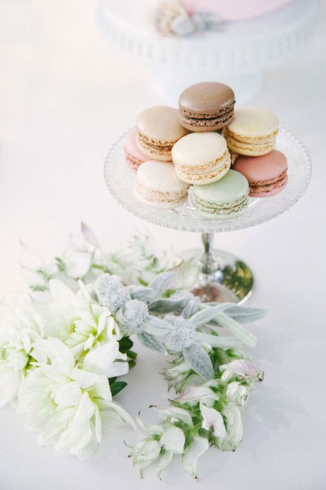 Pastel Macarons, Wedding Macarons, Martha Weddings, Wedding Cake Alternatives, Edible Wedding Favors, Wedding Dessert Table, Wedding Dessert, Martha Stewart Weddings, French Macarons