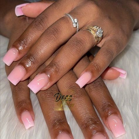 Colorful Nail Designs Acrylics Short, Pink Ombré Short Nails, Ombré Short Square Nails, Short Acrylic Nails One Color Simple, Pink Ombré Nails Short, Cute Ombre Nails Short, Short Acrylic Nails Simple Color, Ombre Square Nails Short, Short Ombré Acrylic Nails