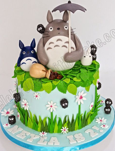 Totoro Cake, Gateau Harry Potter, Totoro Party, Single Tier Cake, Anime Cake, Dust Bunnies, Tier Cake, Cute Birthday Cakes, Kawaii Food