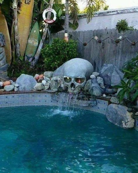 Casa Rock, Backyard Water Feature, Goth Home, Goth Home Decor, Goth Decor, Dream Pools, Skull Decor, Skull Head, A Skull