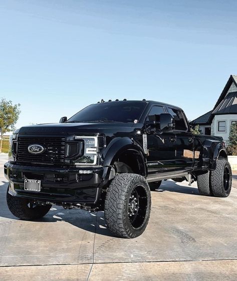 Truck Aesthetic, Ford Dually, F350 Dually, Car List, Country Trucks, Trucks Lifted Diesel, Trucks Ford, Ford Powerstroke, Dually Trucks